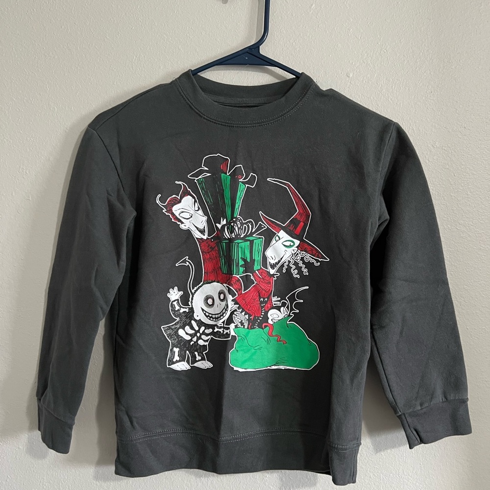 Nightmare before Christmas youth sweater medium